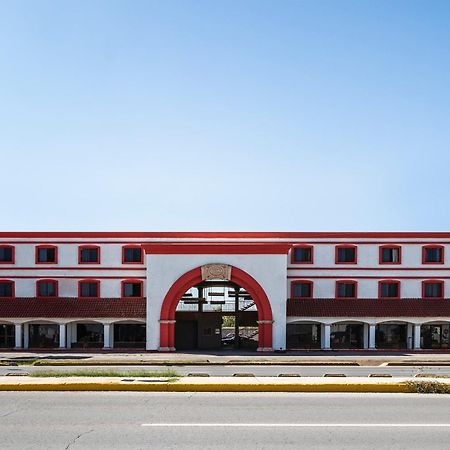 Oyo Hotel Real Del Sur, Estadio Chihuahua Bagian luar foto