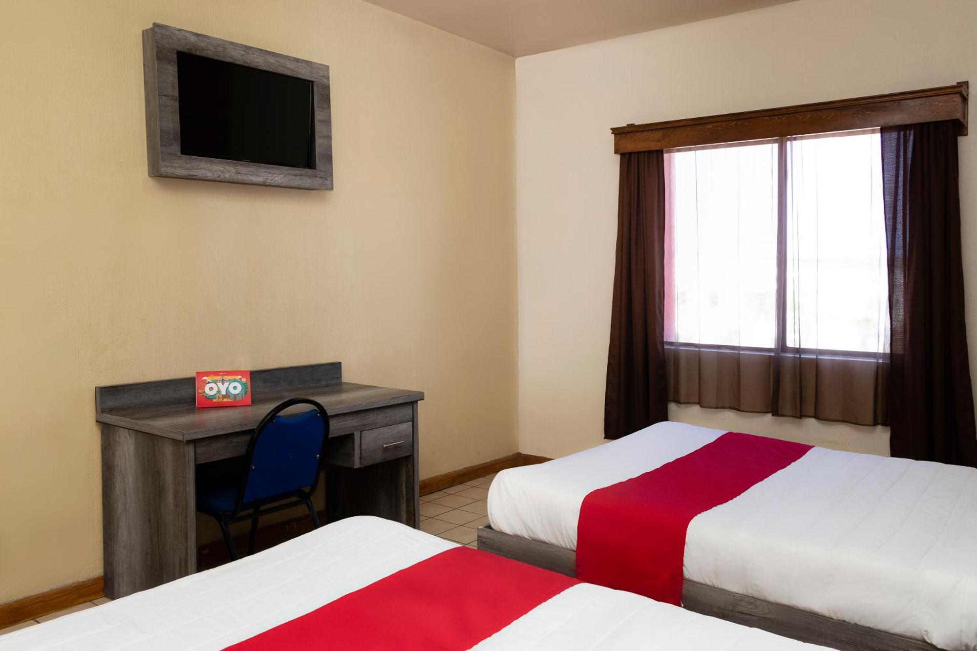 Oyo Hotel Real Del Sur, Estadio Chihuahua Bagian luar foto