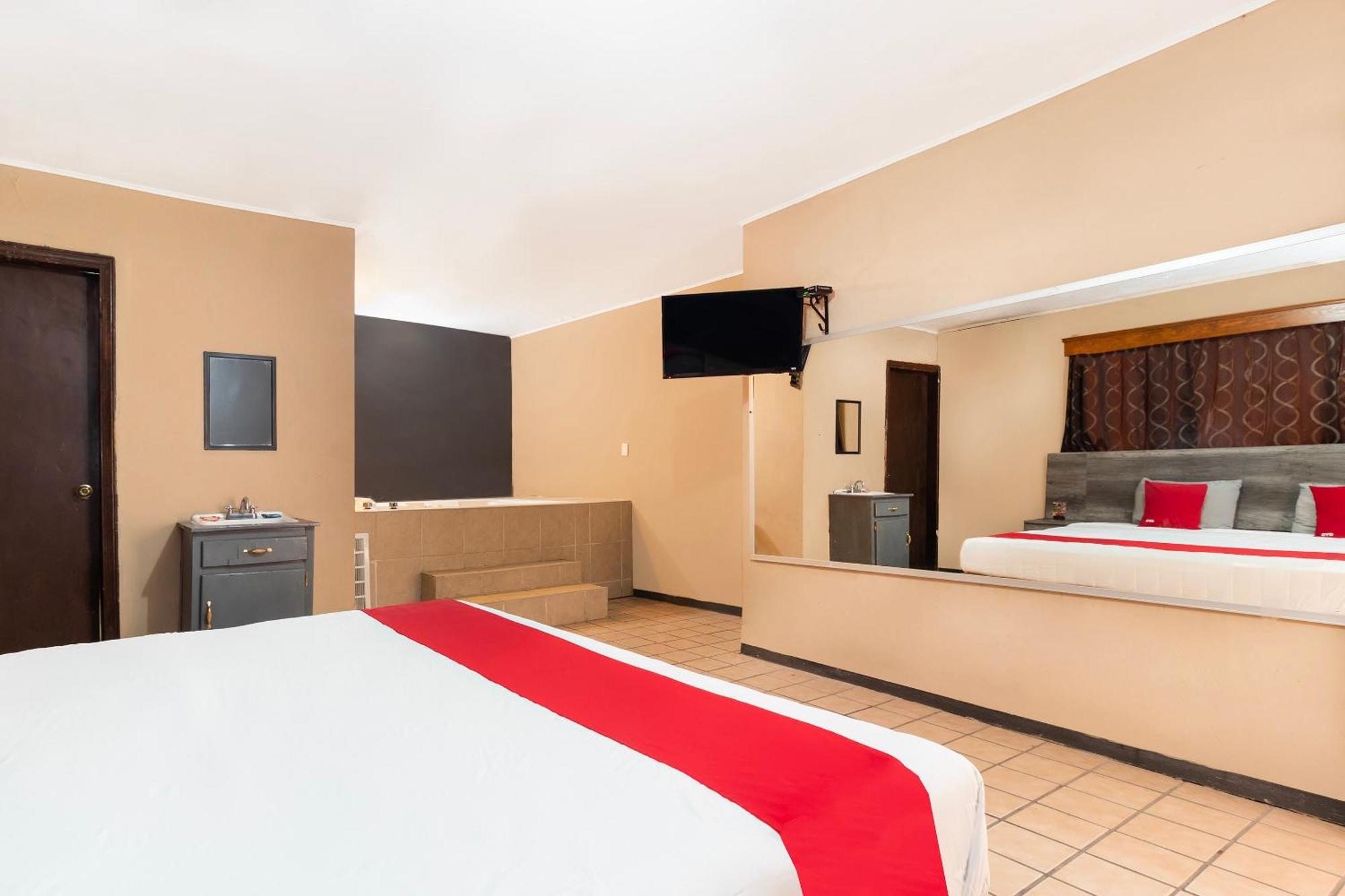 Oyo Hotel Real Del Sur, Estadio Chihuahua Bagian luar foto
