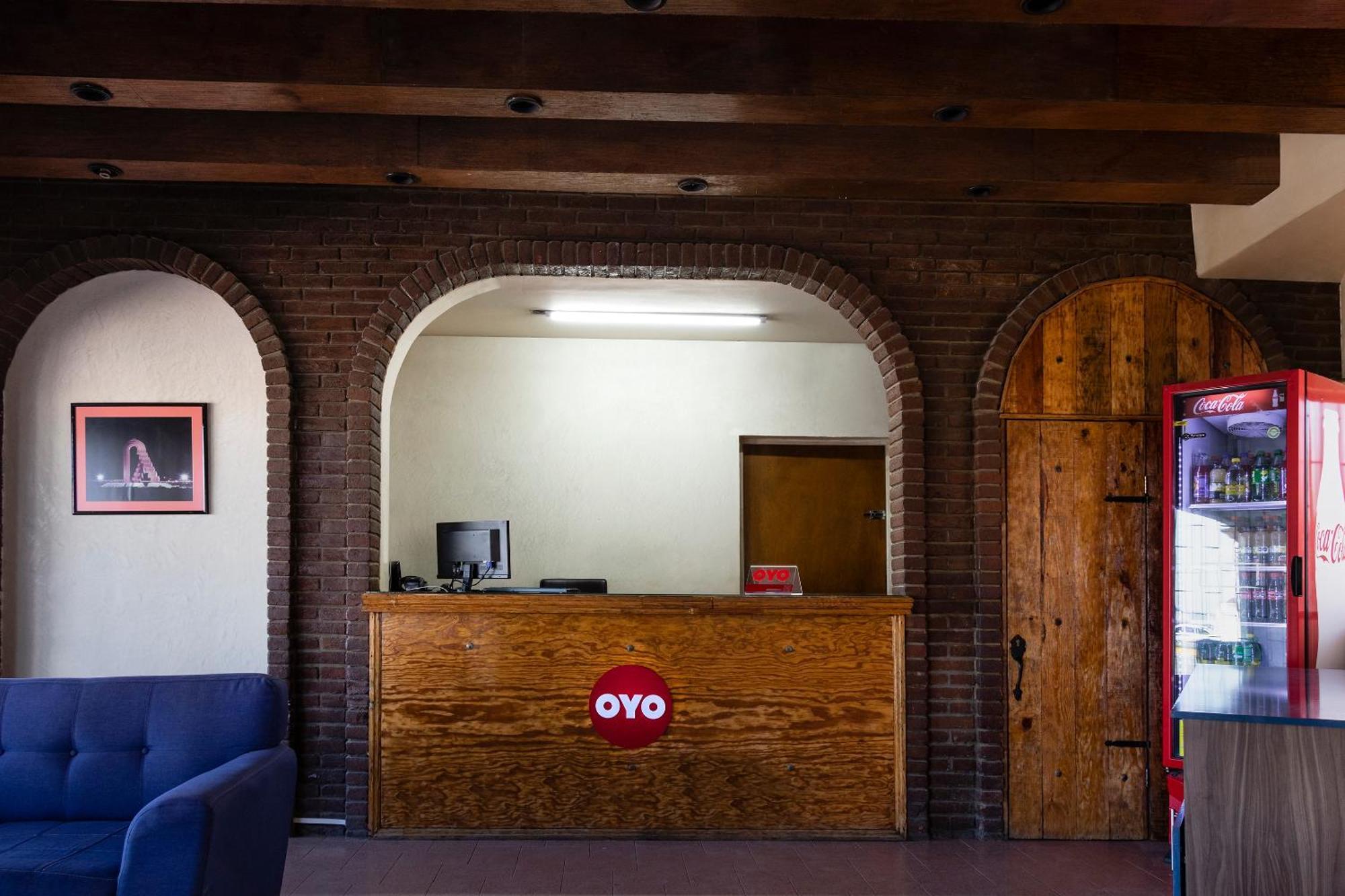 Oyo Hotel Real Del Sur, Estadio Chihuahua Bagian luar foto