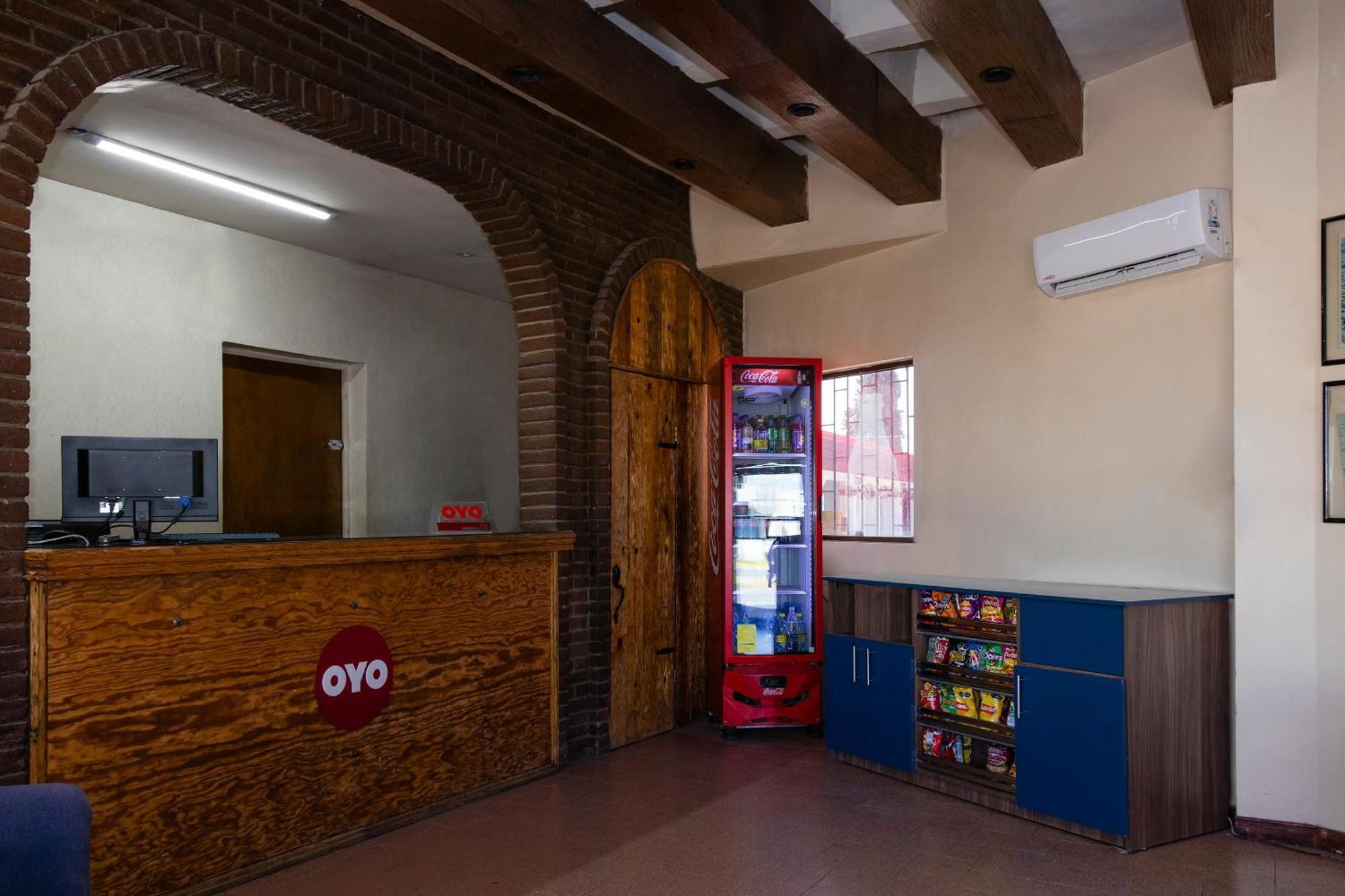 Oyo Hotel Real Del Sur, Estadio Chihuahua Bagian luar foto