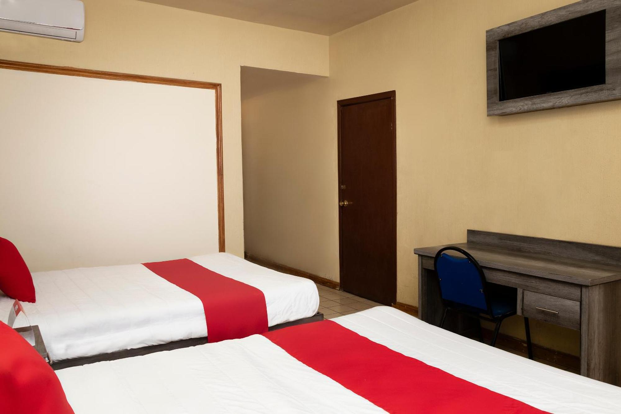 Oyo Hotel Real Del Sur, Estadio Chihuahua Bagian luar foto