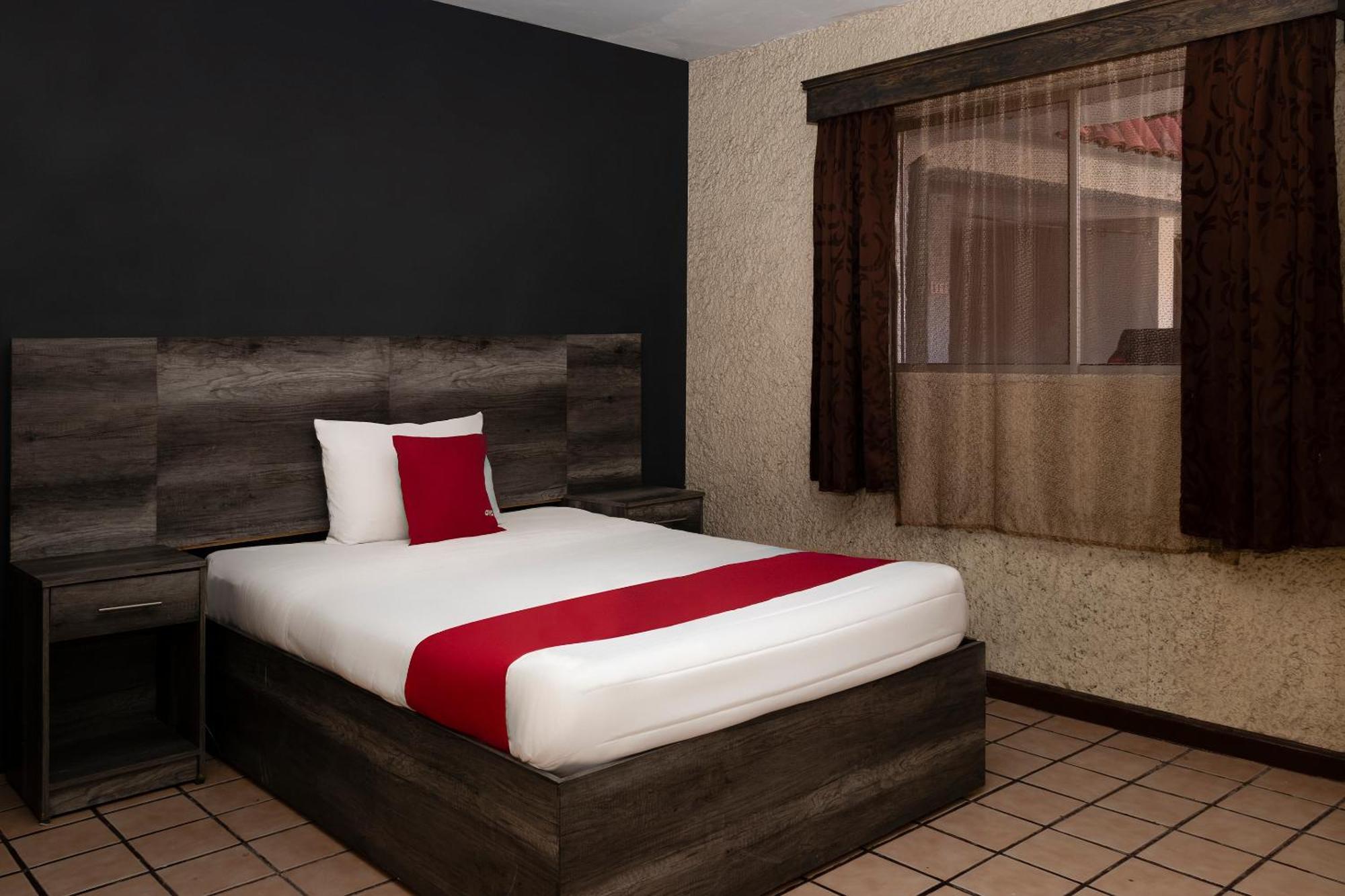 Oyo Hotel Real Del Sur, Estadio Chihuahua Bagian luar foto